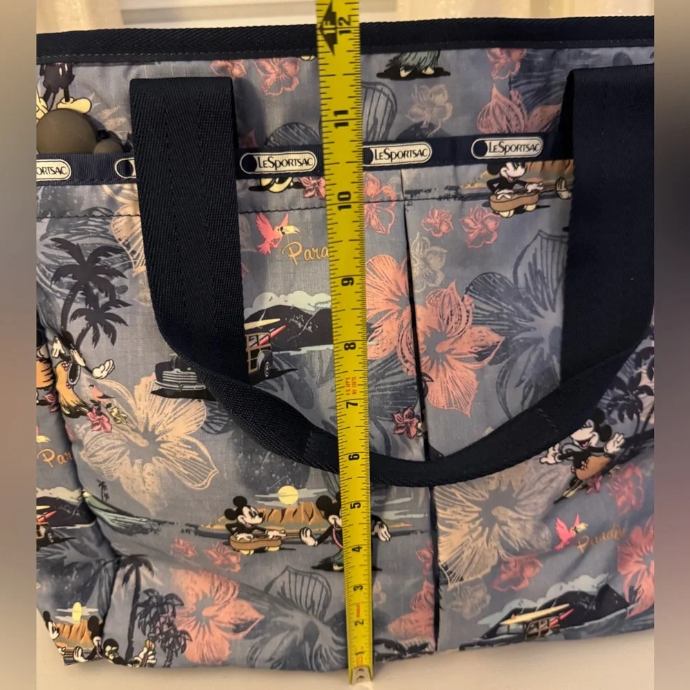 Lesportsac Disney Baby Bag/Tote/Crossbody Like new condition